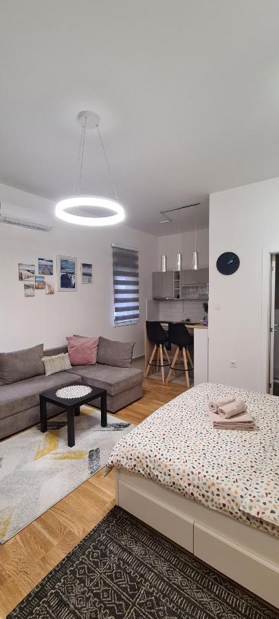 Apartman Delena نوفي ساد المظهر الخارجي الصورة